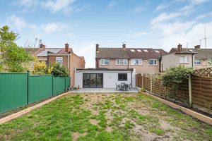 Photo 25- click for photo gallery